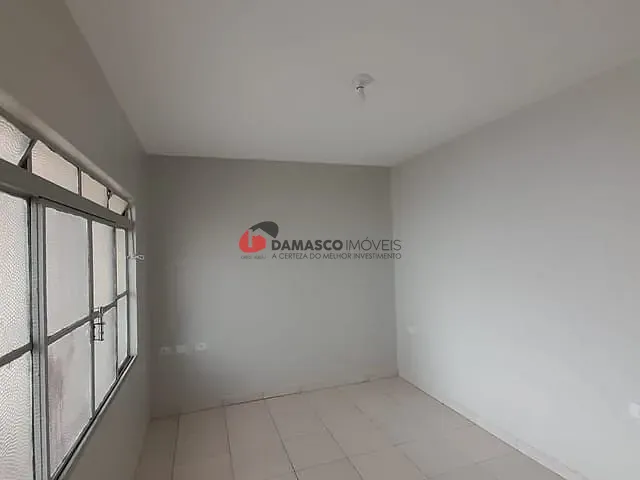 Sobrado 2 quartos e 2 banheiros, para alugar, no bairro Olímpico em São Caetano do Sul