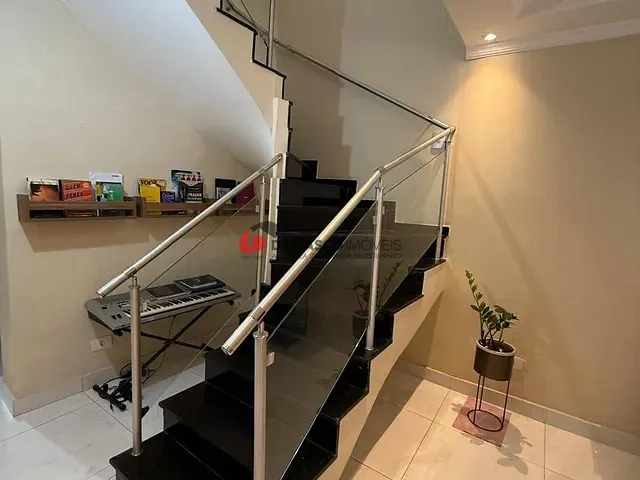 Sobrado 3 quartos e 3 banheiros, à venda, no bairro Jardim Santo Antônio em Santo André