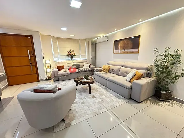 Sobrado 3 quartos e 5 banheiros, à venda, no bairro Cidade Mãe do Céu em São Paulo