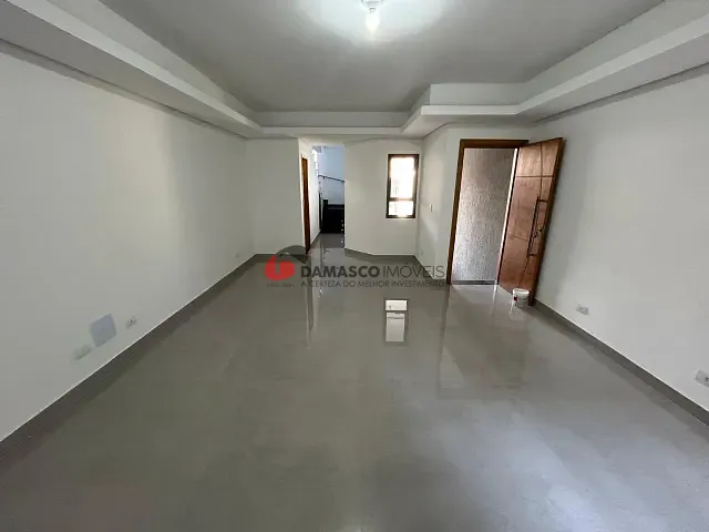 Sobrado 3 quartos e 4 banheiros, à venda, no bairro Olímpico em São Caetano do Sul