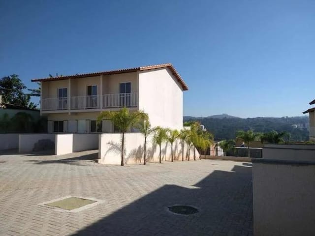 Sobrado com 60m² 2 quartos e 2 banheiros, à venda, no bairro Paisagem Casa Grande em Cotia
