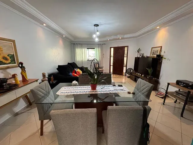 Sobrado 3 quartos e 4 banheiros, à venda, no bairro Cerâmica em São Caetano do Sul