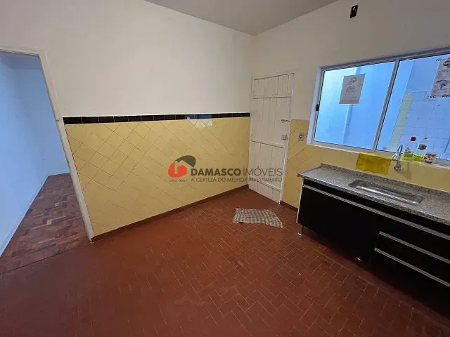 Sobrado 2 quartos e 1 banheiro, para alugar, no bairro Osvaldo Cruz em São Caetano do Sul
