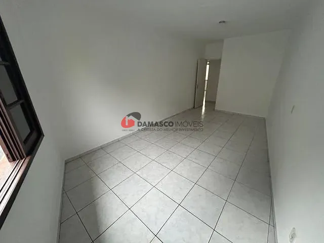 Sobrado com 120m² 3 quartos e 1 banheiro, para alugar, no bairro São José em São Caetano do Sul