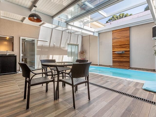 Casa com 144m² 3 quartos e 3 banheiros, à venda, no bairro Campo Comprido em Curitiba