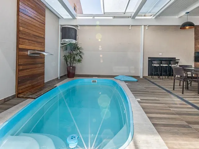 Casa com 144m² 3 quartos e 3 banheiros, à venda, no bairro Campo Comprido em Curitiba