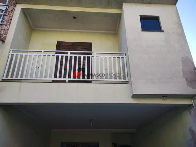 Sobrado 3 quartos e 3 banheiros, à venda, no bairro Vila Camilópolis em Santo André