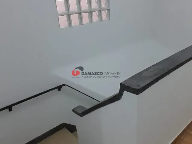 Sobrado com 195m² 3 quartos e 2 banheiros, para alugar, no bairro Santa Paula em São Caetano do Sul