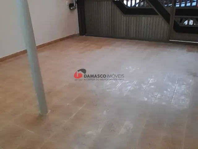 Sobrado com 195m² 3 quartos e 2 banheiros, para alugar, no bairro Santa Paula em São Caetano do Sul