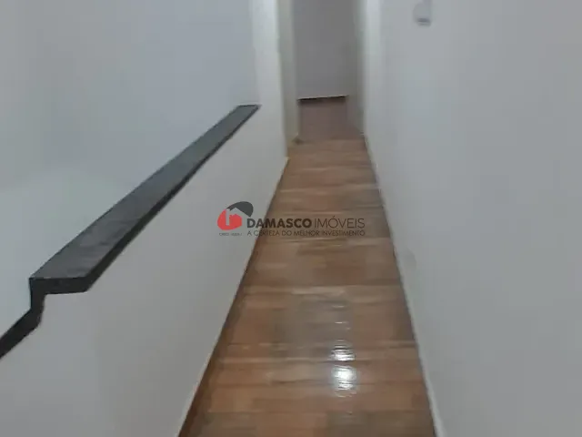 Sobrado com 195m² 3 quartos e 2 banheiros, para alugar, no bairro Santa Paula em São Caetano do Sul