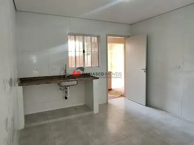 Sobrado com 195m² 3 quartos e 2 banheiros, para alugar, no bairro Santa Paula em São Caetano do Sul