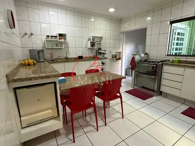 Sobrado 4 quartos e 4 banheiros, à venda, no bairro Jardim Esmeralda em São Paulo