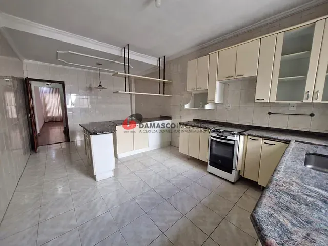 Sobrado 3 quartos e 3 banheiros, à venda, no bairro Osvaldo Cruz em São Caetano do Sul