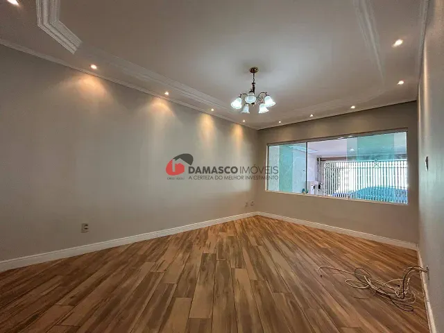 Sobrado com 105m² 3 quartos e 1 banheiro, à venda, no bairro Barcelona em São Caetano do Sul