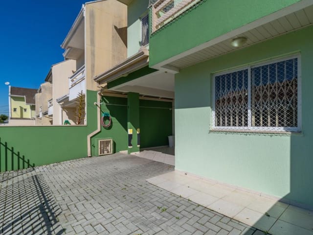 Casa 3 quartos e 3 banheiros, à venda, no bairro Campo Comprido em Curitiba