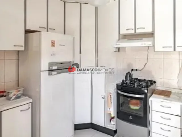 Sobrado 3 quartos e 2 banheiros, à venda, no bairro Vila Monumento em São Paulo