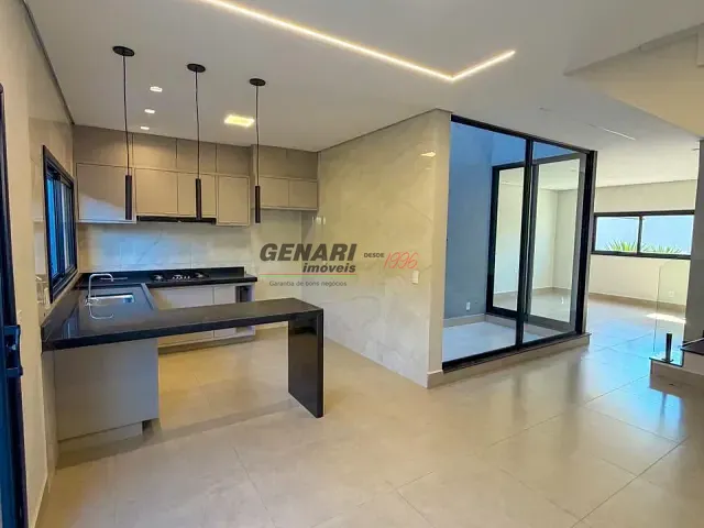 Sobrado com 150m² 3 quartos e 2 banheiros, à venda, no bairro Parque Residencial Sabiás em Indaiatuba