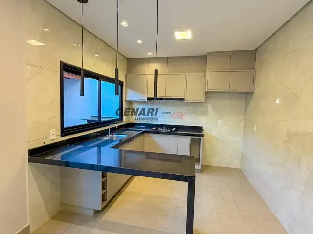 Sobrado com 150m² 3 quartos e 2 banheiros, à venda, no bairro Parque Residencial Sabiás em Indaiatuba