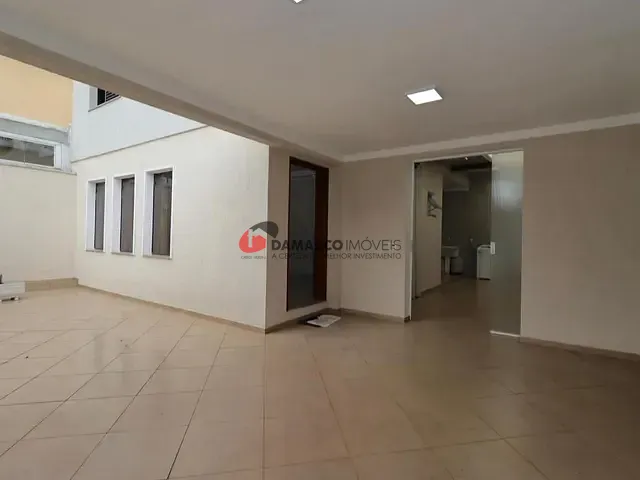 Sobrado 3 quartos e 2 banheiros, à venda, no bairro Vila Pinheirinho em Santo André