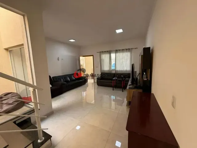 Sobrado 3 quartos e 4 banheiros, à venda, no bairro Osvaldo Cruz em São Caetano do Sul