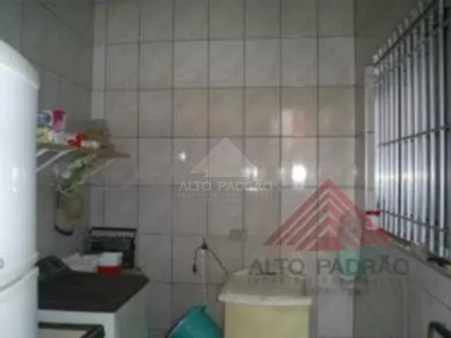 Sobrado 4 quartos e 4 banheiros, à venda, no bairro Jardim Anchieta em Mauá