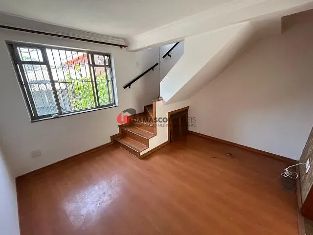 Sobrado com 42m² 2 quartos e 1 banheiro, à venda, no bairro Santa Maria em São Caetano do Sul