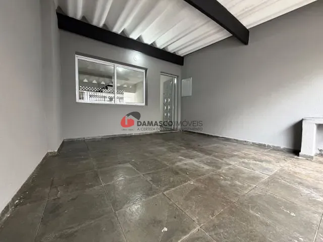 Sobrado 2 quartos e 1 banheiro, para alugar, no bairro Santa Maria em São Caetano do Sul