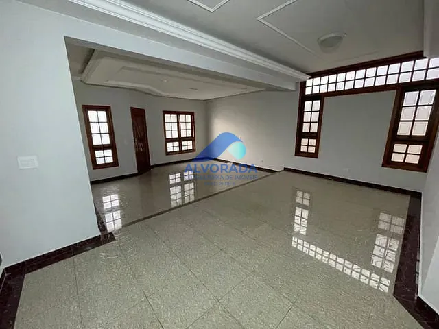 Sobrado com 400m² 4 quartos e 4 banheiros, para alugar, no bairro Jardim Aquarius em São José dos Campos