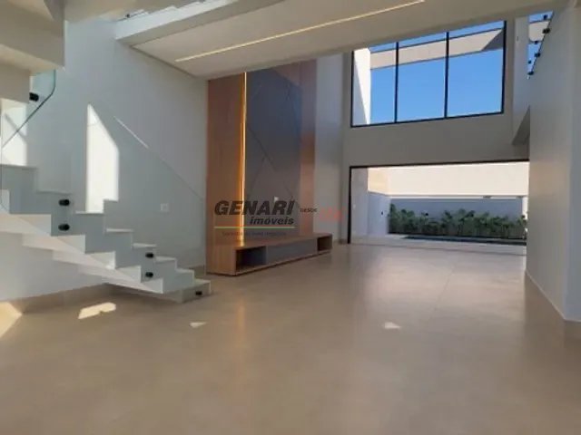 Sobrado com 300m² 4 quartos e 5 banheiros, à venda, no bairro Jardim Residencial Dona Maria Candida em Indaiatuba