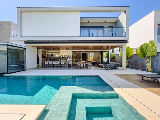 Sobrado com 605m² 5 quartos e 4 banheiros, à venda, no bairro Parque Villa dos Pinheiros em Indaiatuba
