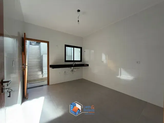 Sobrado com 120m² 3 quartos e 2 banheiros, à venda, no bairro Vila Mazzei em São Paulo