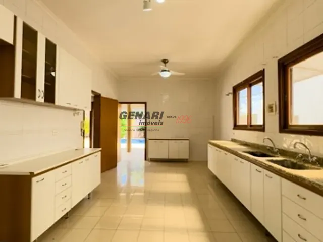 Sobrado com 450m² 4 quartos e 6 banheiros, à venda, no bairro Chácara Areal em Indaiatuba