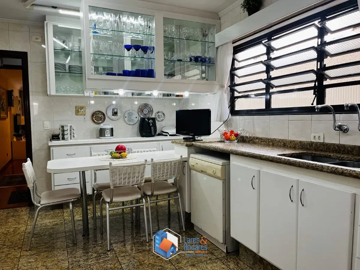 Sobrado, 3 quartos, 217 m² - Foto 8