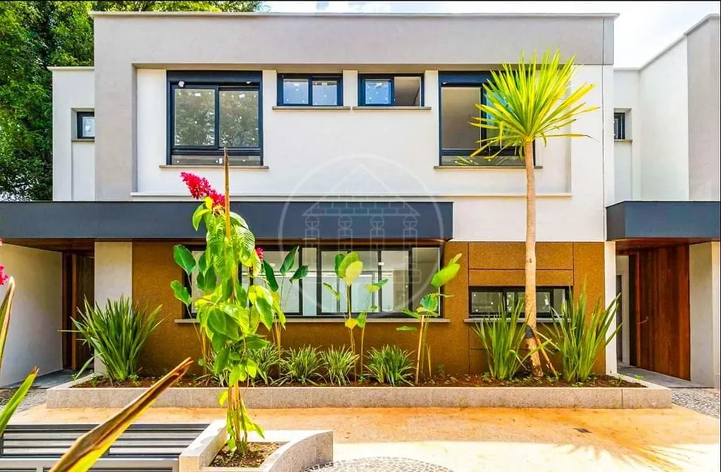 Sobrado, 4 quartos, 250 m² - Foto 1