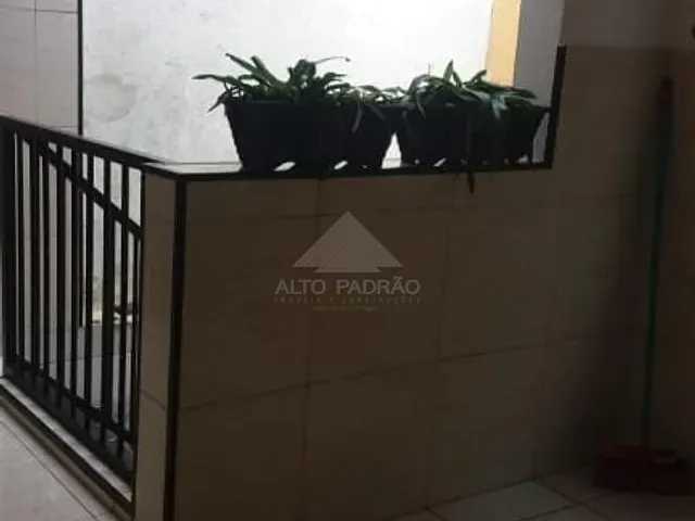Sobrado com 160m² 4 quartos e 2 banheiros, à venda, no bairro Jardim Estrela em Mauá