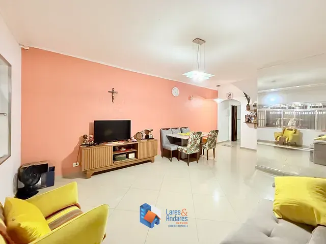 Sobrado com 175m² 3 quartos e 5 banheiros, à venda, no bairro Jardim dos Lagos em São Paulo