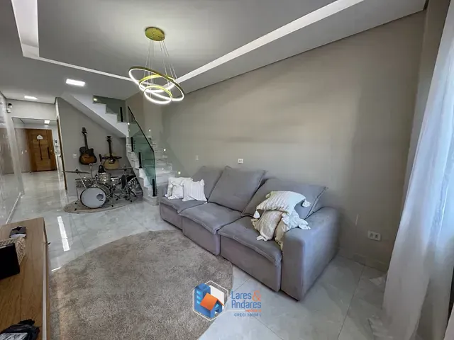 Sobrado com 15715m² 3 quartos e 3 banheiros, à venda, no bairro Penha de França em São Paulo