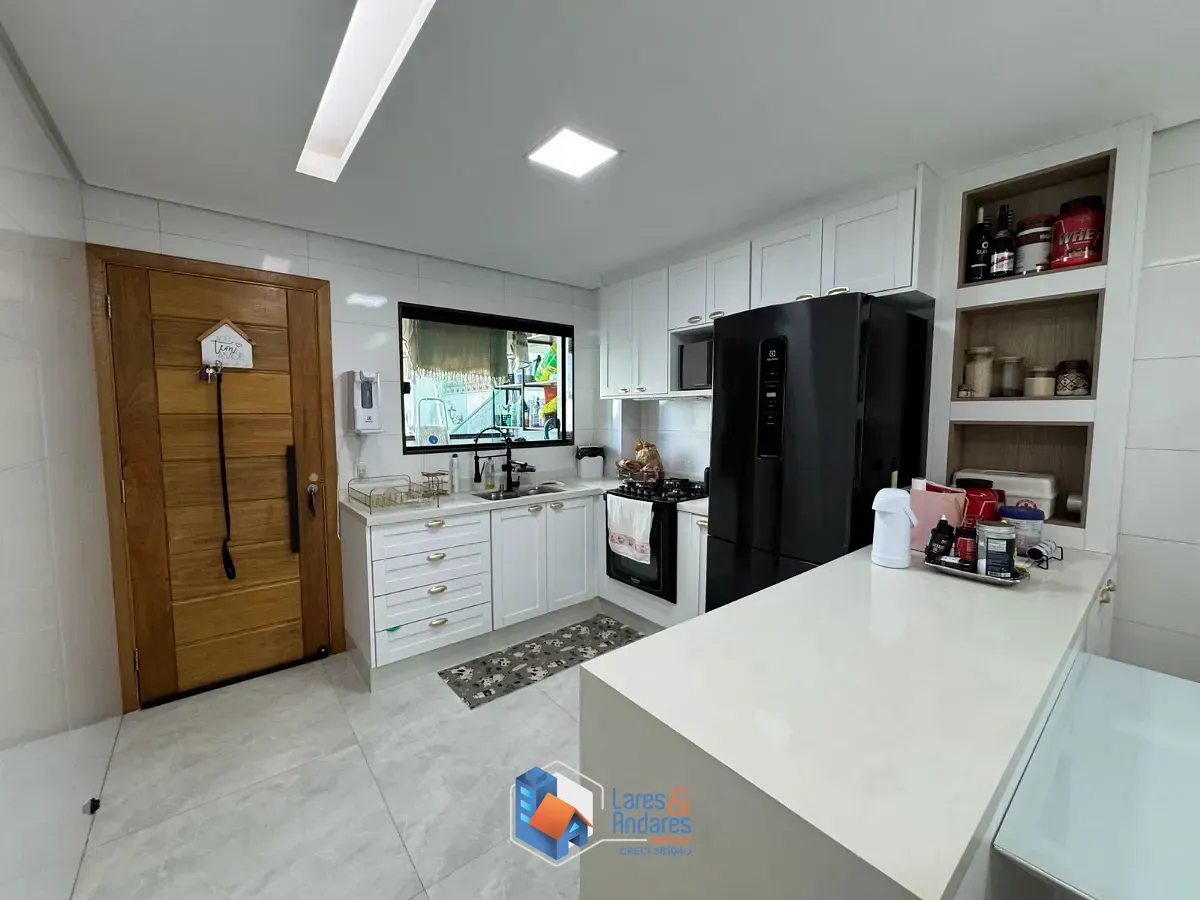 Sobrado, 3 quartos, 15715 m² - Foto 7