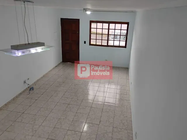Sobrado com 140m² 3 quartos e 1 banheiro, para alugar, no bairro Jardim Ubirajara (Zona Sul) em São Paulo