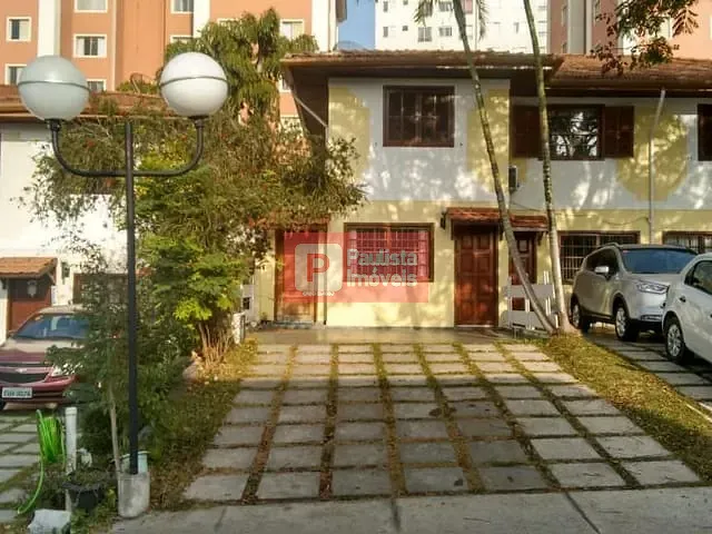 Sobrado com 140m² 3 quartos e 1 banheiro, para alugar, no bairro Jardim Ubirajara (Zona Sul) em São Paulo