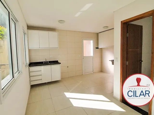 Casa 3 quartos e 3 banheiros, à venda, no bairro Pilarzinho em Curitiba