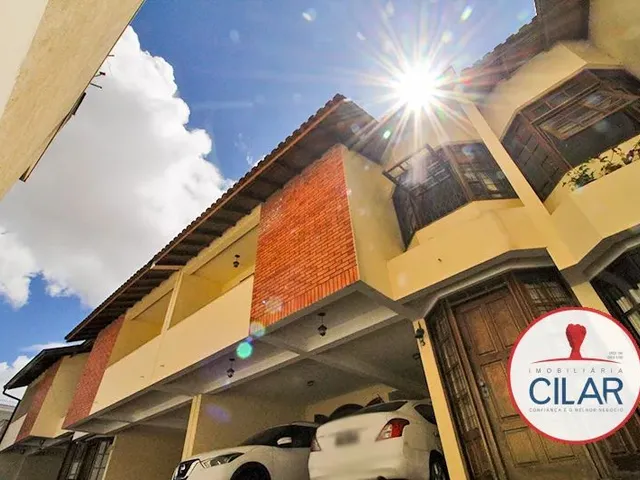 Sobrado 3 quartos e 3 banheiros, à venda, no bairro Água Verde em Curitiba