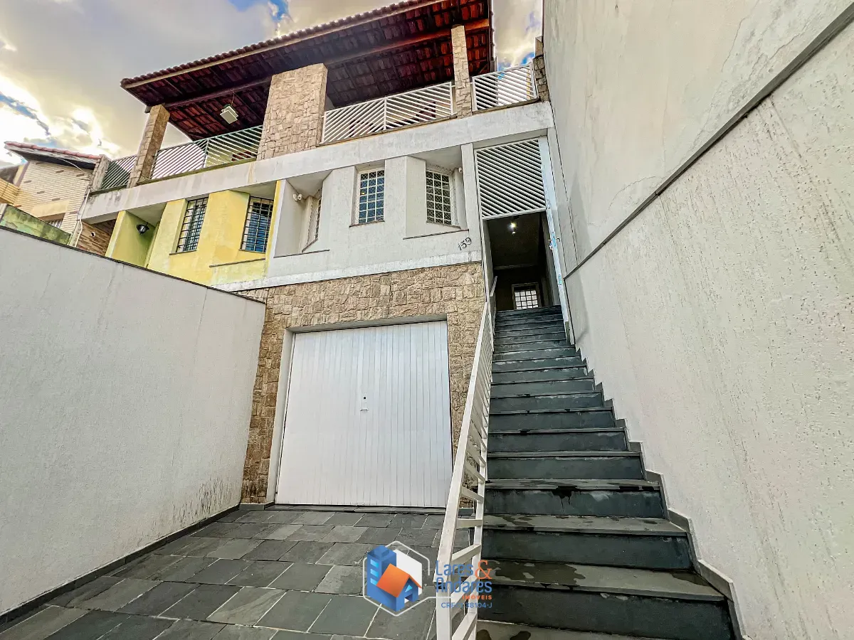 Sobrado, 3 quartos, 195 m² - Foto 1