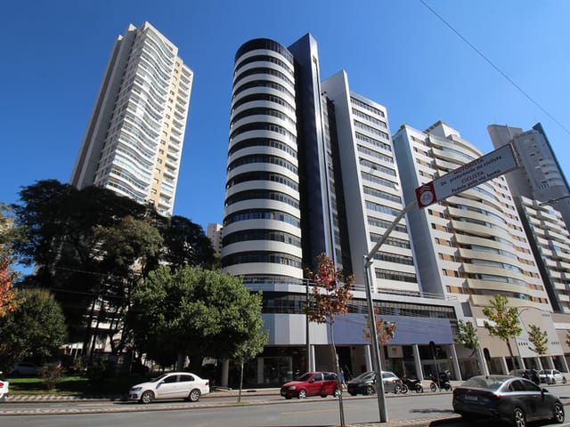 Sala para alugar, no bairro Água Verde em Curitiba