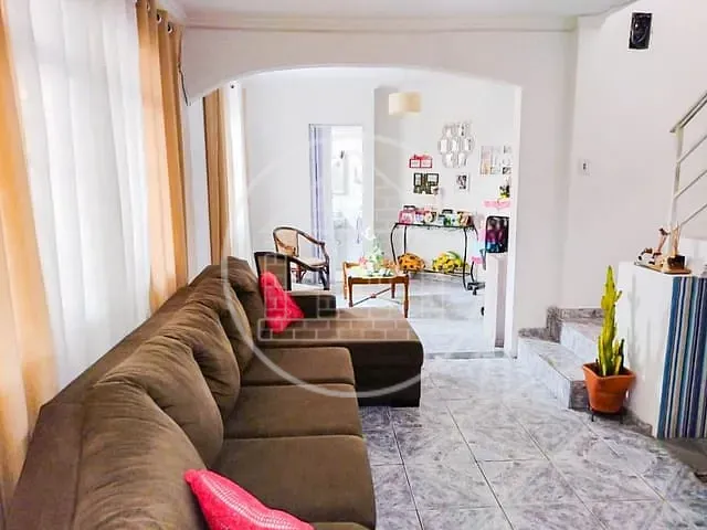 Sobrado com 250m² 3 quartos e 2 banheiros, à venda, no bairro Jardim São Bernardo em São Paulo