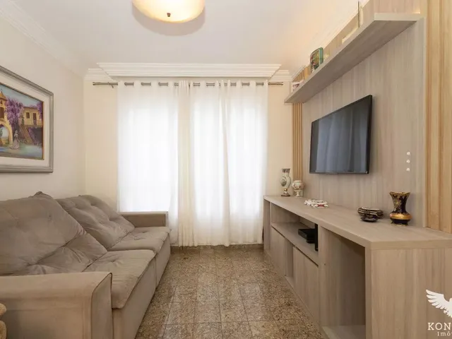 Sobrado 3 quartos e 3 banheiros, à venda, no bairro São Braz em Curitiba