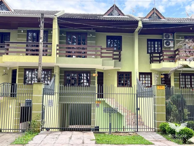 Sobrado com 103m² 3 quartos e 4 banheiros, à venda, no bairro Santa Felicidade em Curitiba
