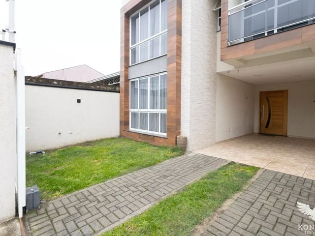 Sobrado com 140m² 3 quartos e 3 banheiros, à venda, no bairro Loteamento Marinoni em Almirante Tamandaré