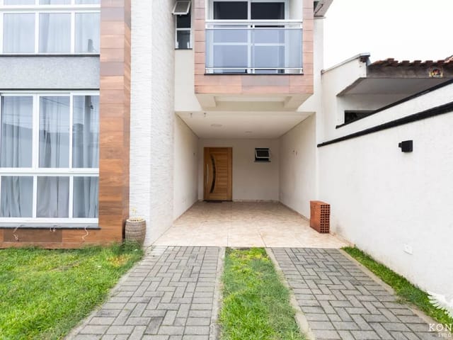 Sobrado com 140m² 3 quartos e 3 banheiros, à venda, no bairro Loteamento Marinoni em Almirante Tamandaré