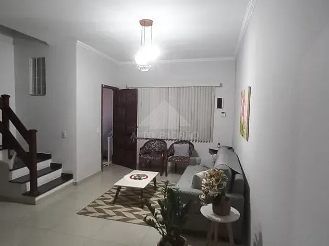Sobrado com 125m² 3 quartos e 2 banheiros, à venda, no bairro Jardim Guapituba em Mauá